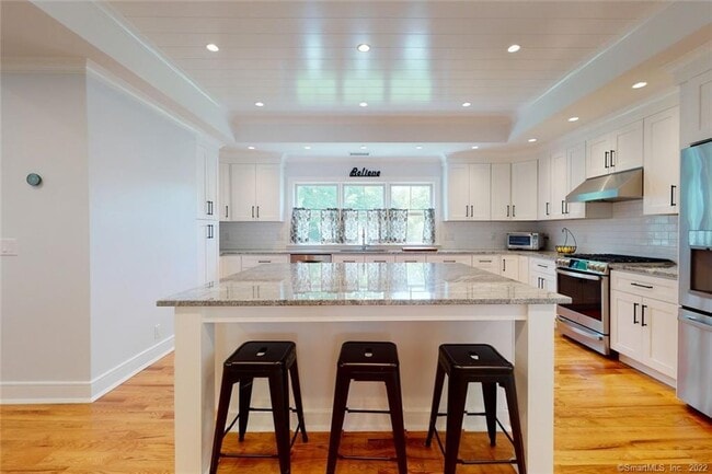 Photo - 21 Anthony Ln