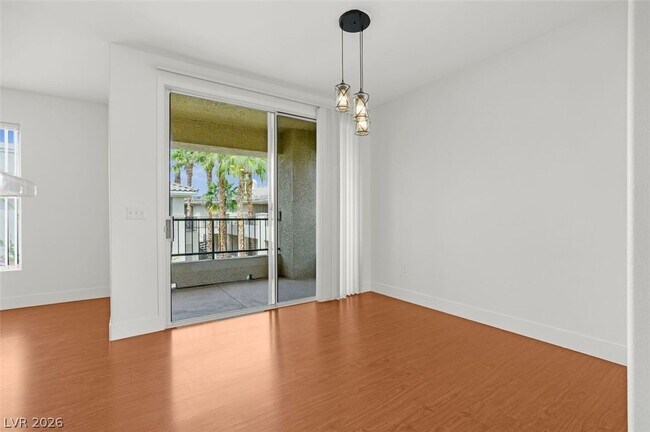 Photo - 7107 S Durango Dr Unidad 305