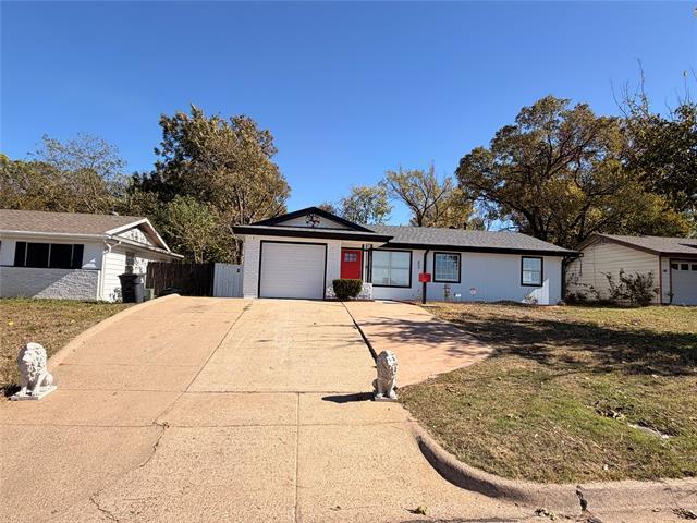 Photo - 605 N Davis Dr