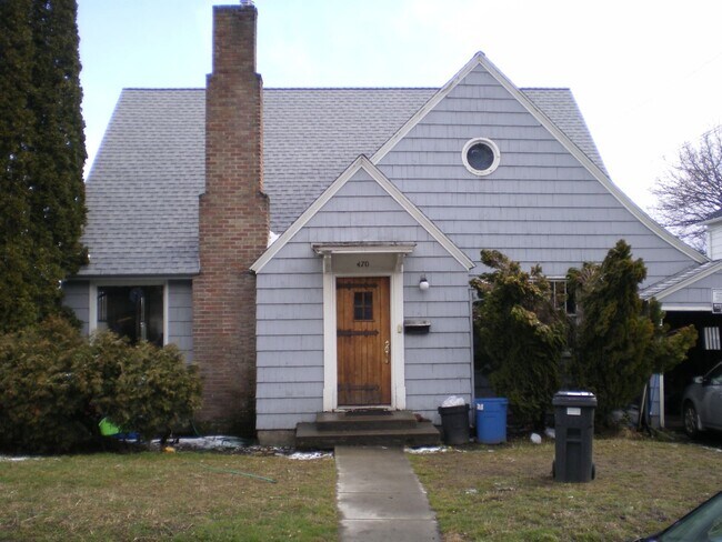 Building Photo - 468-470 NE Maiden Lane Unit 468