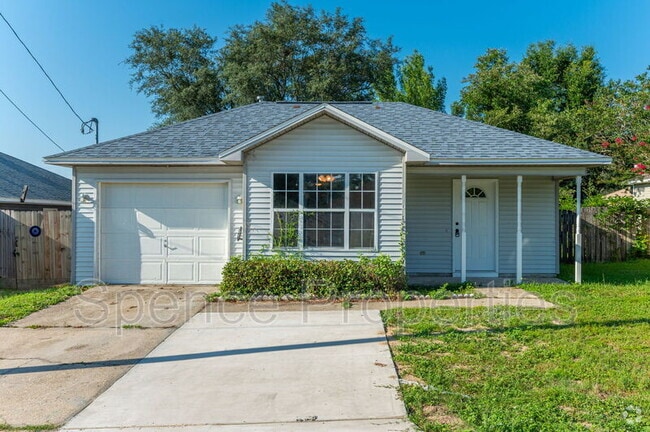 Building Photo - 440 Apple Dr Rental