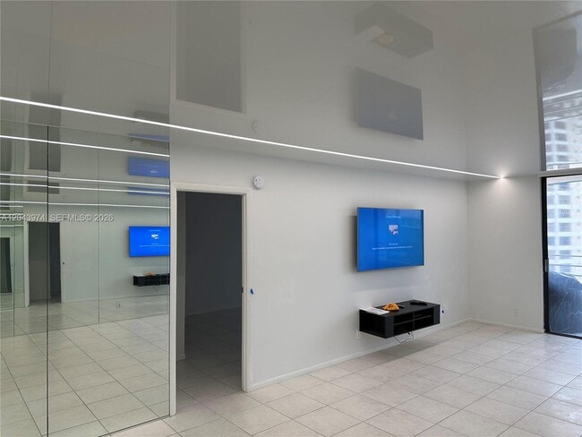 Building Photo - 600 Three Islands Boulevard Unit 1113