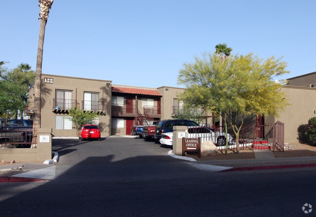 Building Photo - Westside Commons Rental