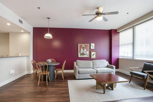 Photo - 925 Common St Unit ID1266930P