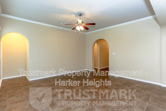 Photo - 8121 Iron Gate Dr