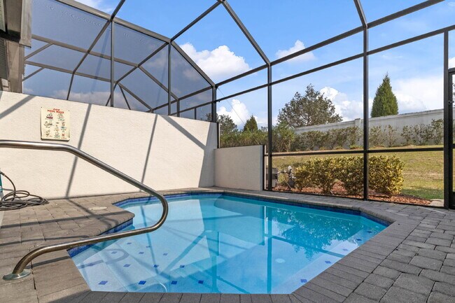 Welcome home to this gorgeous 4 bed 4 bath pool home!