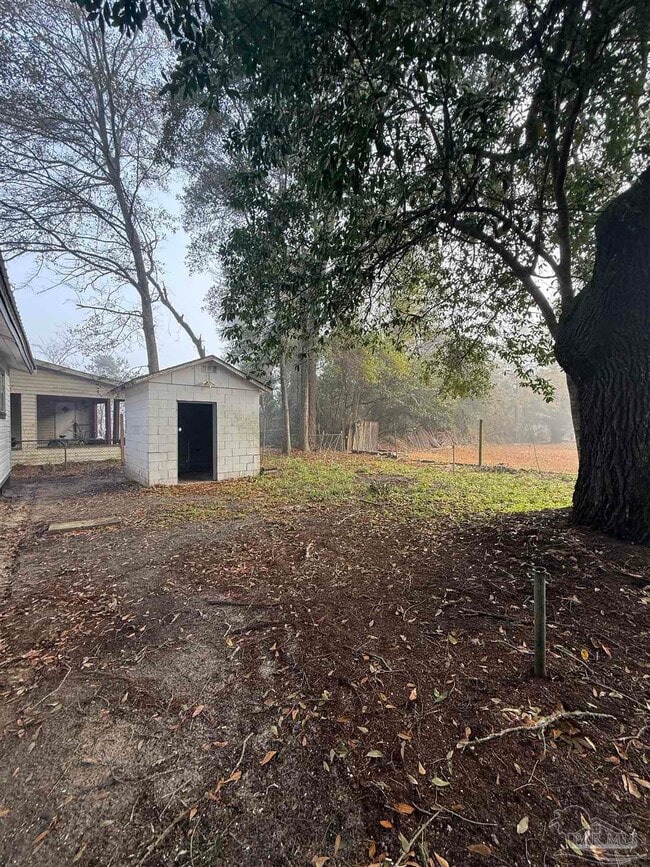 Photo - 8024 Hayworth Ave