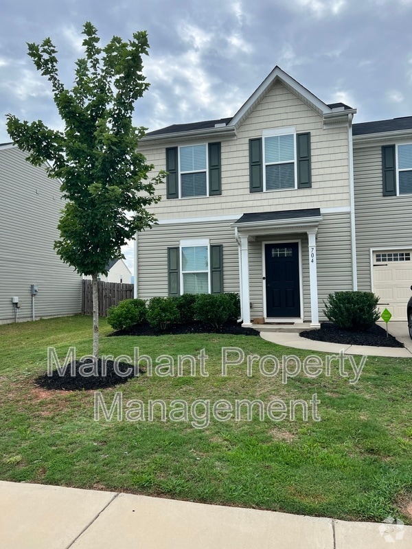 Building Photo - 704 Braeswood St Rental
