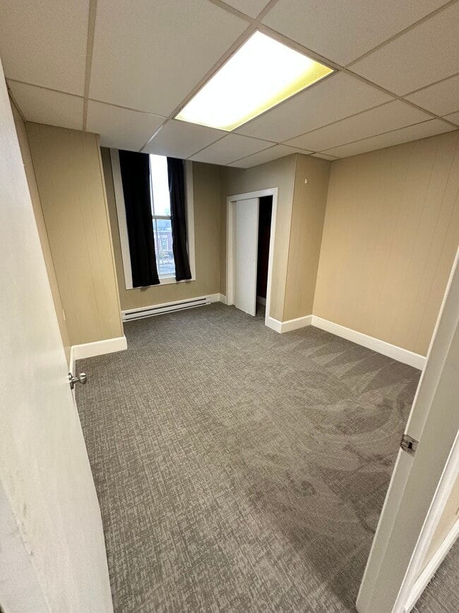 Photo - 80 Maine St Unit #1