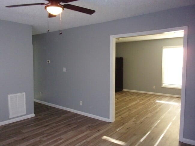 Photo - 1956 Doby Dr