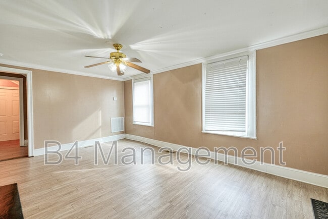 Photo - 781 Fulton Ave