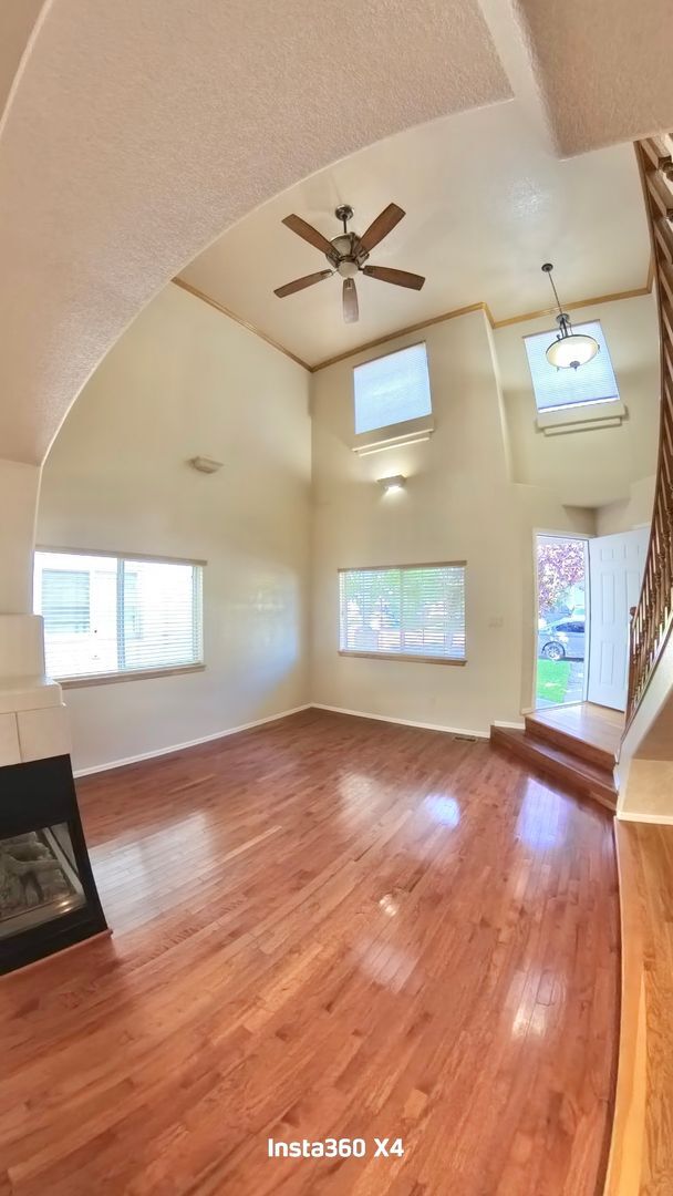 Photo - 3923 Leah Heights