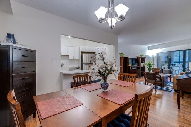 Building Photo - Furnished 1 Bedroom in The Belvedere! Rental