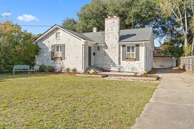Photo - 1812 E Avery St