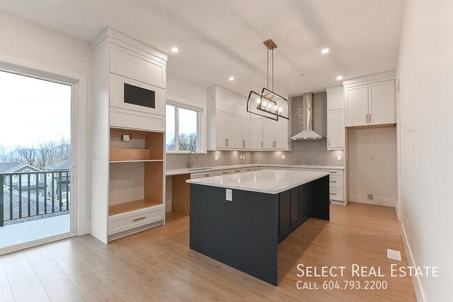 Photo - 8573 Forest Gate Dr Unité A