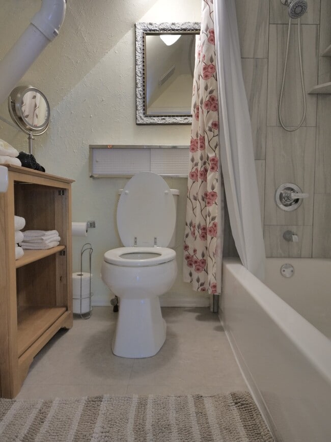 Photo - 814 E Cimarron St Unidad 1