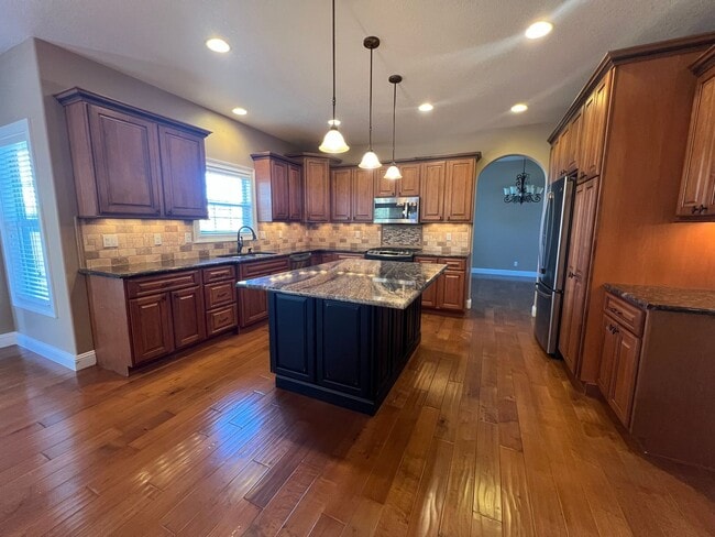 Photo - Luxurious 4-Bedroom Home in Fox Creek Subdivision!