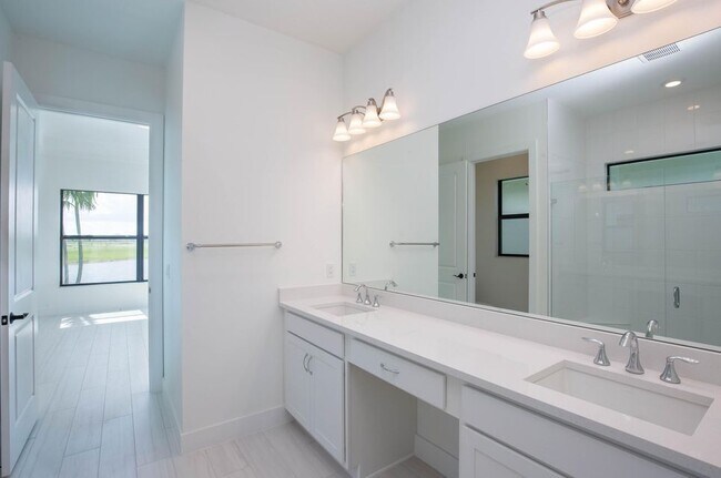 Photo - 5576 Captiva Ln