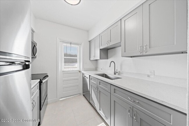 Photo - 154 Crescent Beach Dr Unit 7
