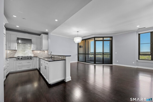 Photo - 100 Parrott Drive Unit 1106