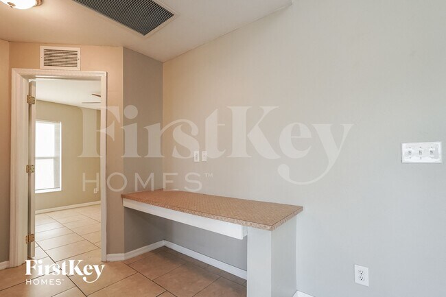 Photo - 4206 25th St SW
