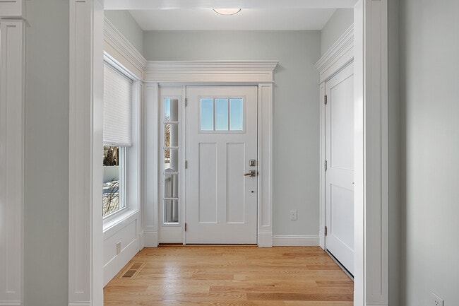 Photo - 137 Knowles Ave