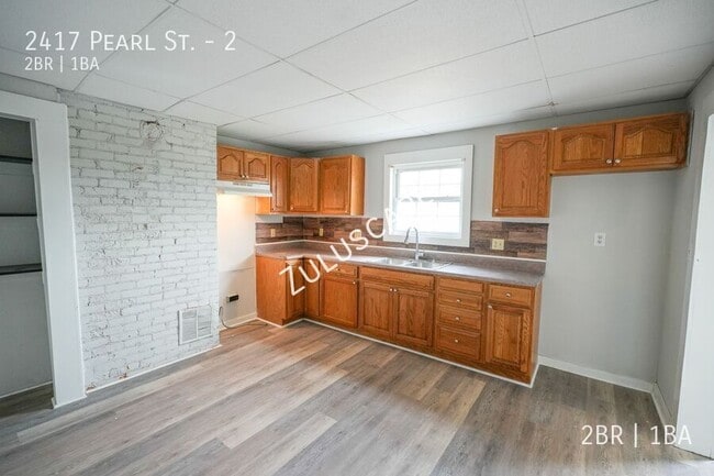 Photo - 2417 Pearl St