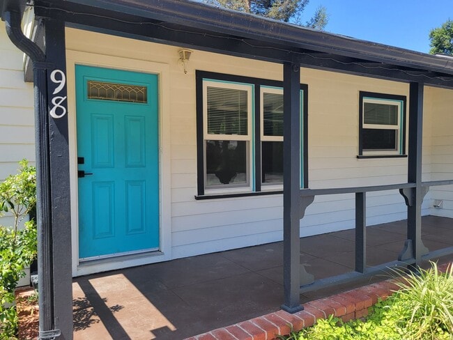 Photo - Super Cute Cottage on Large Lot in Quiet Area