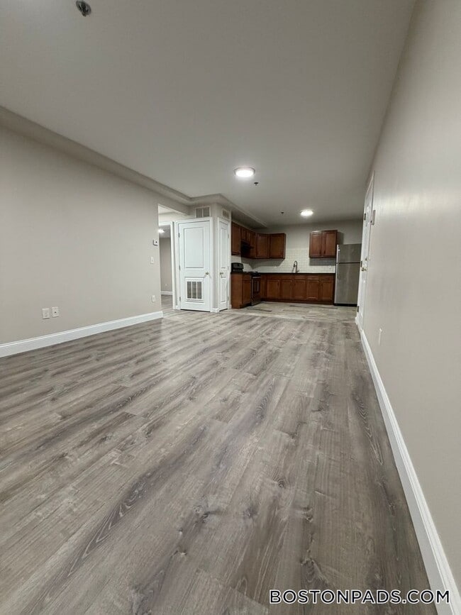 Photo - 144 Stevens St Unit 3