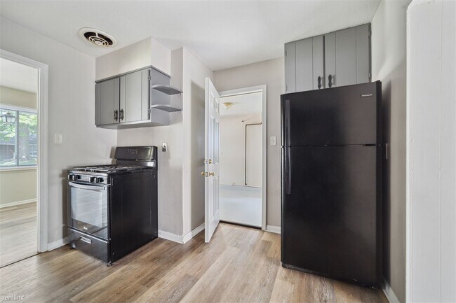 Photo - 3 br, 1 bath House - 9251 Newkirk Drive