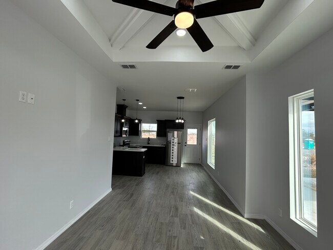 Photo - 1409 S Michigan St