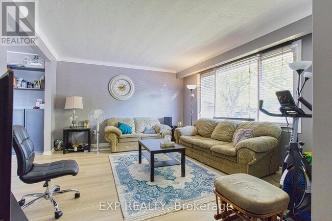 Photo - 4453 Meadowvale Dr