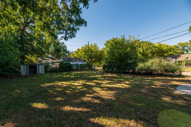 Photo - 703 S Dellrose St