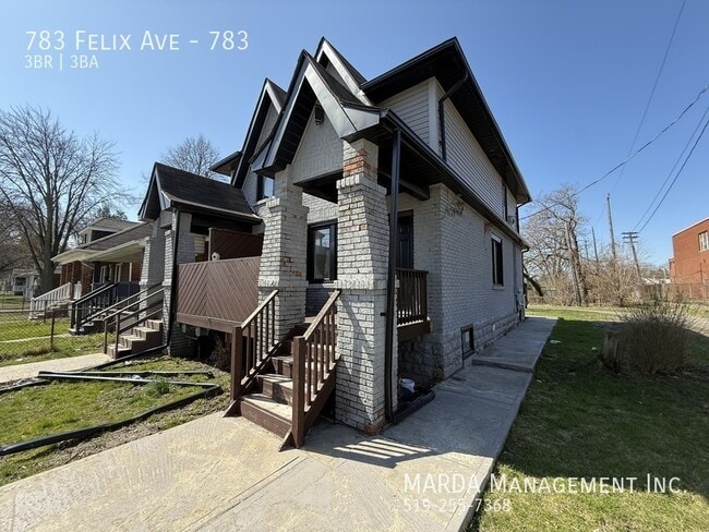 Building Photo - SPACIOUS 3 BED/2.5 BATH SEMI-DETACHED HOME WEST WINDSOR + HYDRO & GAS Unit 783