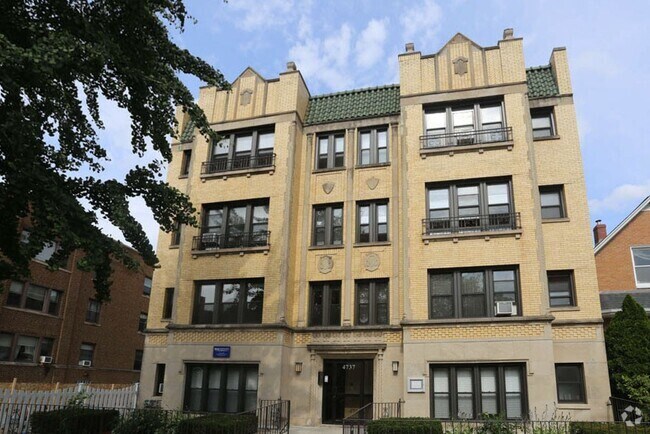 Building Photo - 4740 N Hermitage Ave Rental