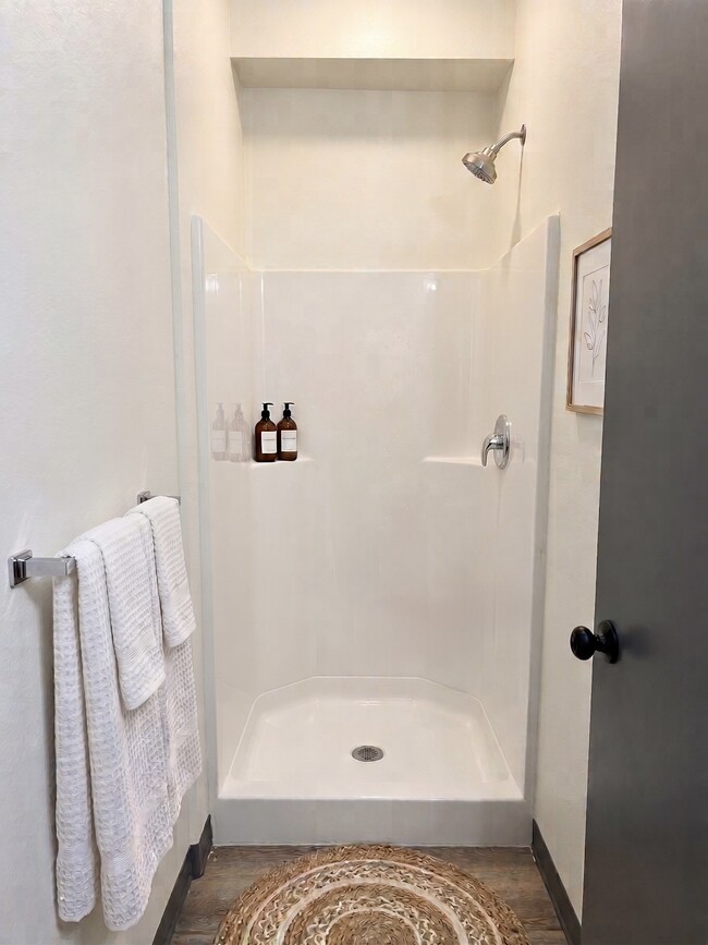 Photo - 4544 20th Ave NE