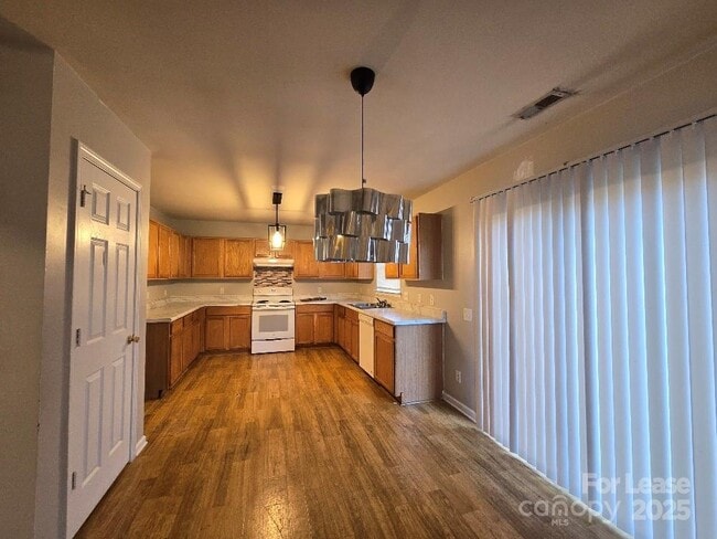 Photo - 5320 Peach Pl Ln