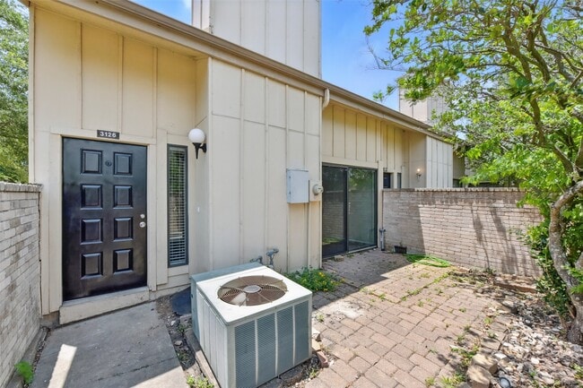 Photo - 3126 Windchase Blvd Unit 421