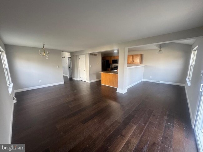 Photo - 136 Redden Ln