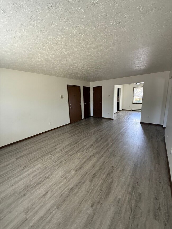 Building Photo - 5000 West Blvd Unit # 301 Rental