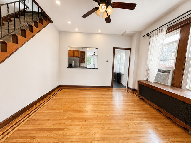 Photo - 4698 Wilde St