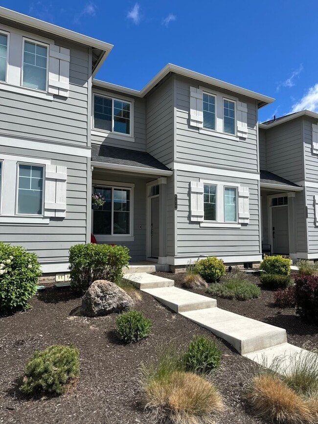 Photo - Gorgeous newer townhome in SE Bend!