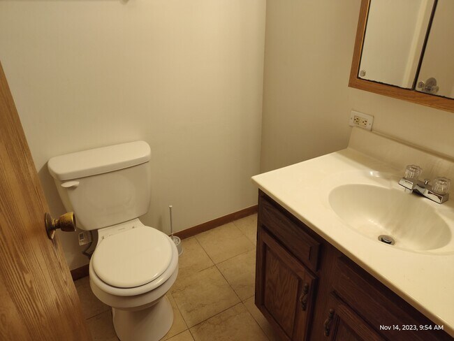 Photo - 434 Meadow Green Ln