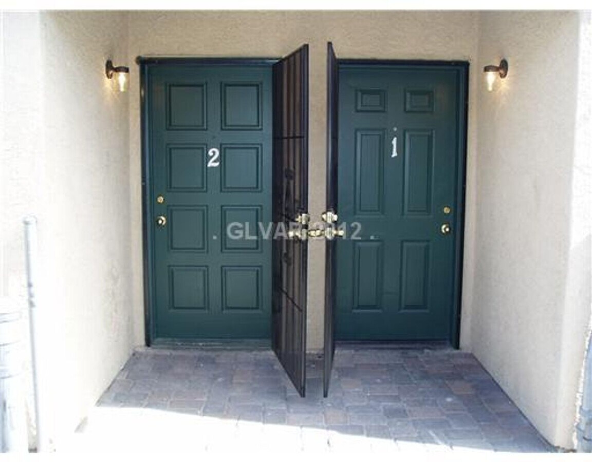 Photo - 5309 W Cheyenne Ave Unit Cheyenne Ave #2 - 5309