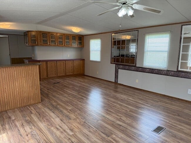 Photo - Greenback 37742 - 3 bed 2 bath mobile home - Lease-to-Own Option - call Troy Adams 865-233-6949