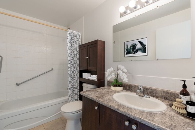 Photo - 55 Caroline St