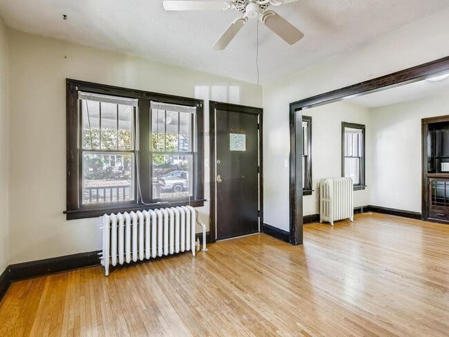 Photo - 1698 Hewitt Ave Unidad #2