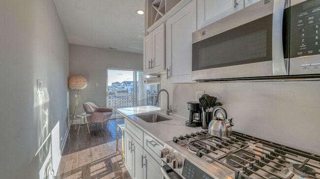 Photo - 25 S Surrey Ave