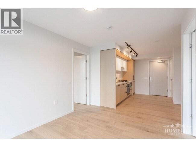 Photo - 2729 Kingsway Unit 708