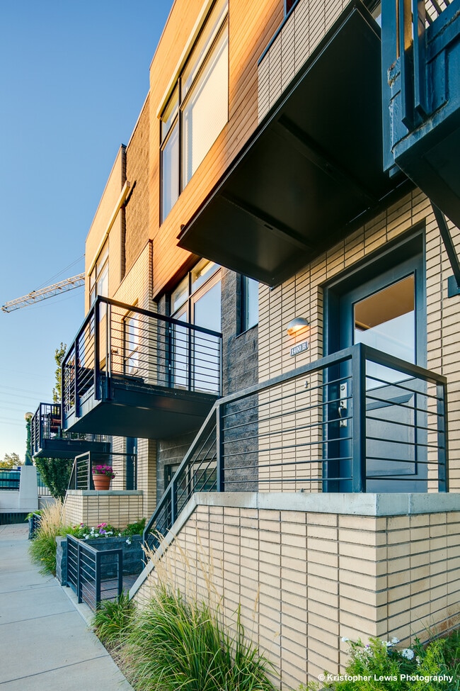 Photo - 1400 Little Raven St